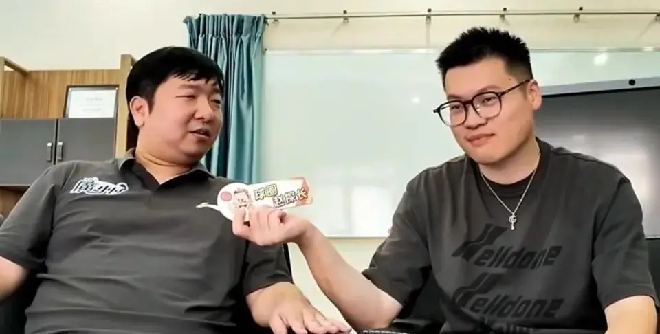 AA, 去年卖球员, 但也遵循市